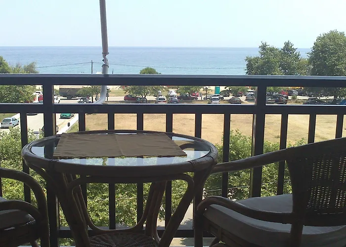 Lefkes Hotel 2*