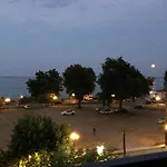 Lefkes Hotel