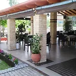 Lefkes 2*