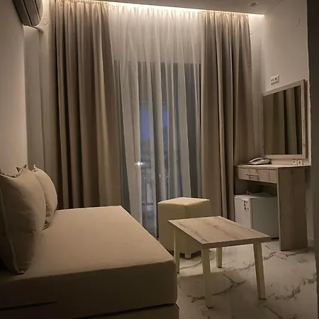 Lefkes Hotel 2*