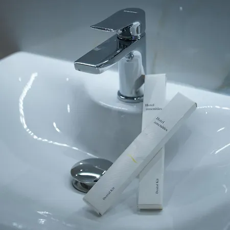 Lefkes فندق Paralía Skotínis