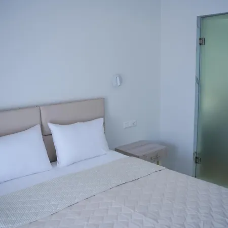 Lefkes 2* Paralía Skotínis