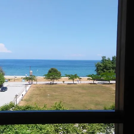 فندق Lefkes Paralía Skotínis