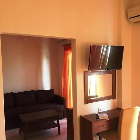 Lefkes 2* Paralía Skotínis