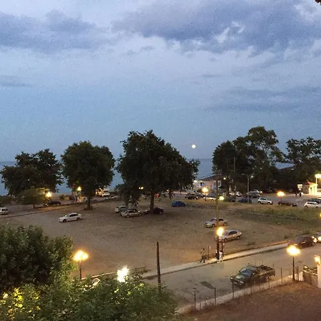 Lefkes 2*