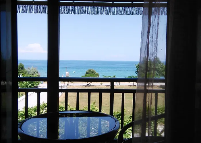 酒店 Lefkes Paralía Skotínis