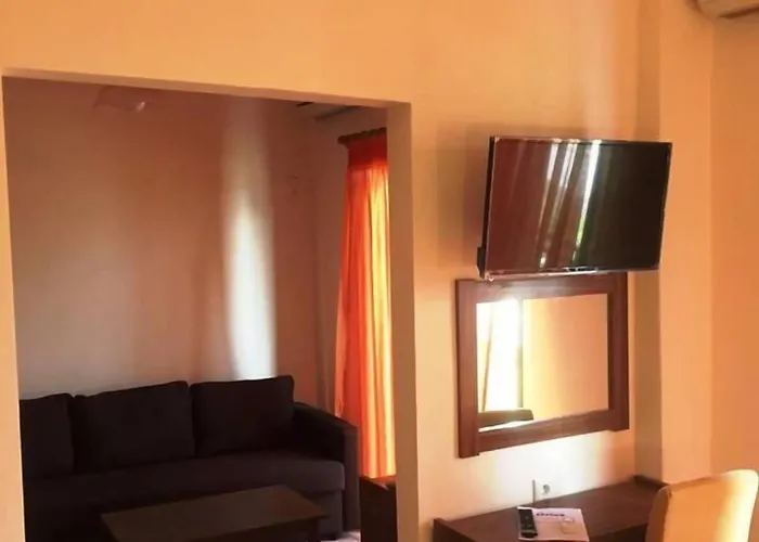 Lefkes 2* Paralía Skotínis